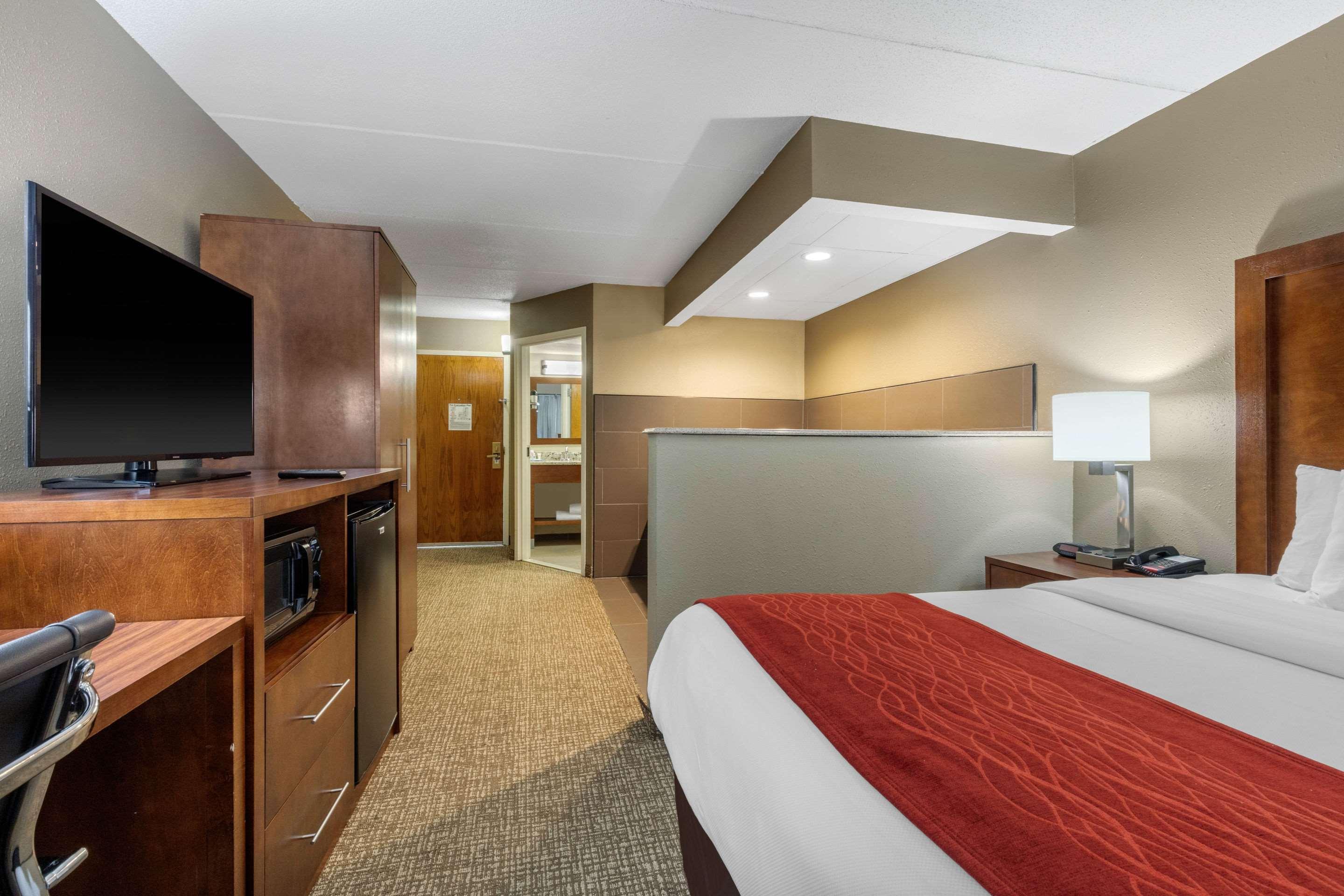 Comfort Inn & Suites Hamilton Place Chattanooga Exterior photo