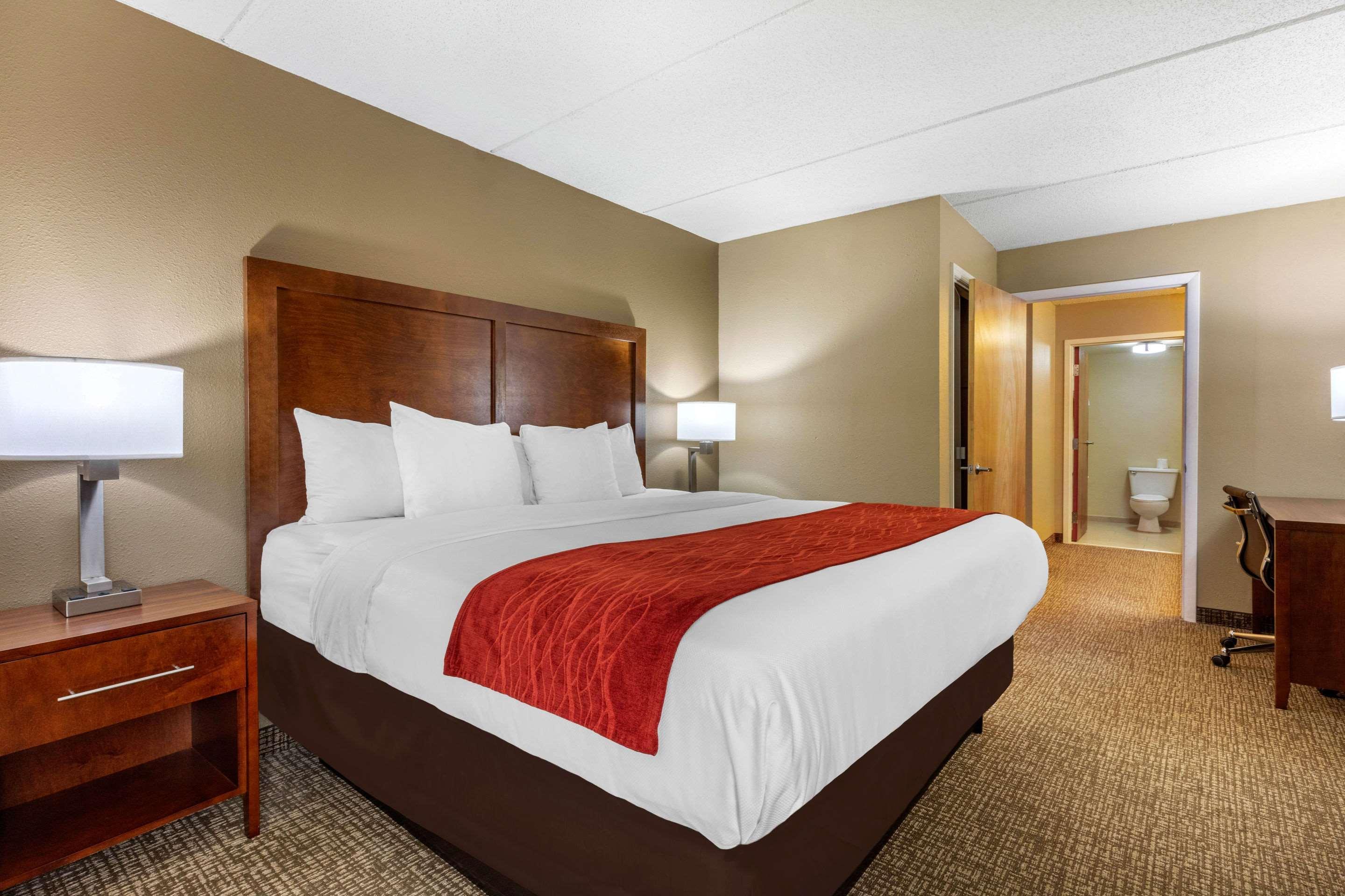 Comfort Inn & Suites Hamilton Place Chattanooga Exterior photo