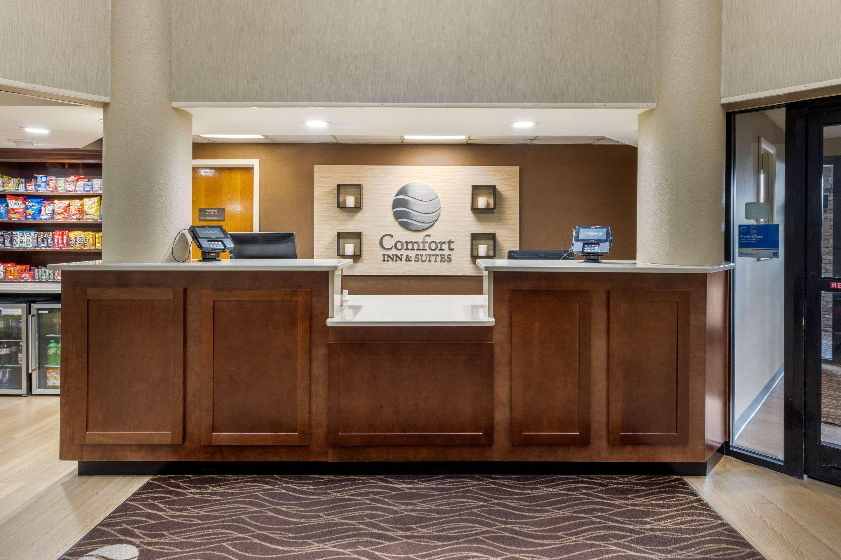 Comfort Inn & Suites Hamilton Place Chattanooga Exterior photo