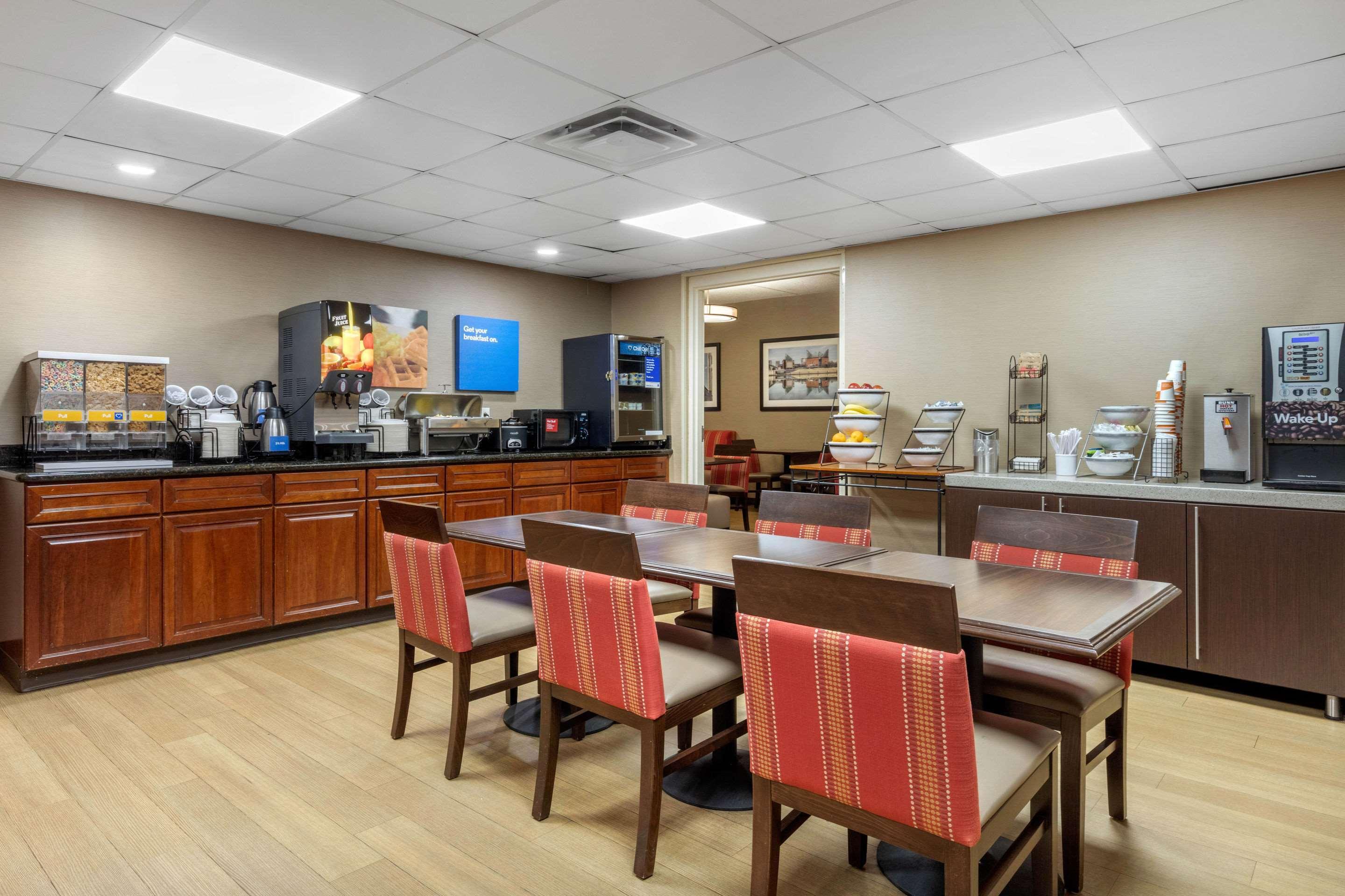 Comfort Inn & Suites Hamilton Place Chattanooga Exterior photo