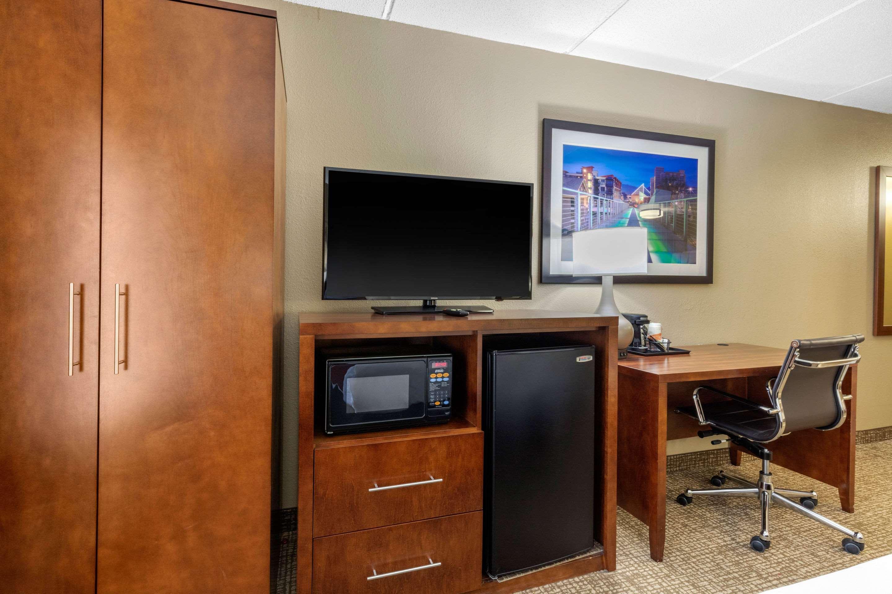 Comfort Inn & Suites Hamilton Place Chattanooga Exterior photo