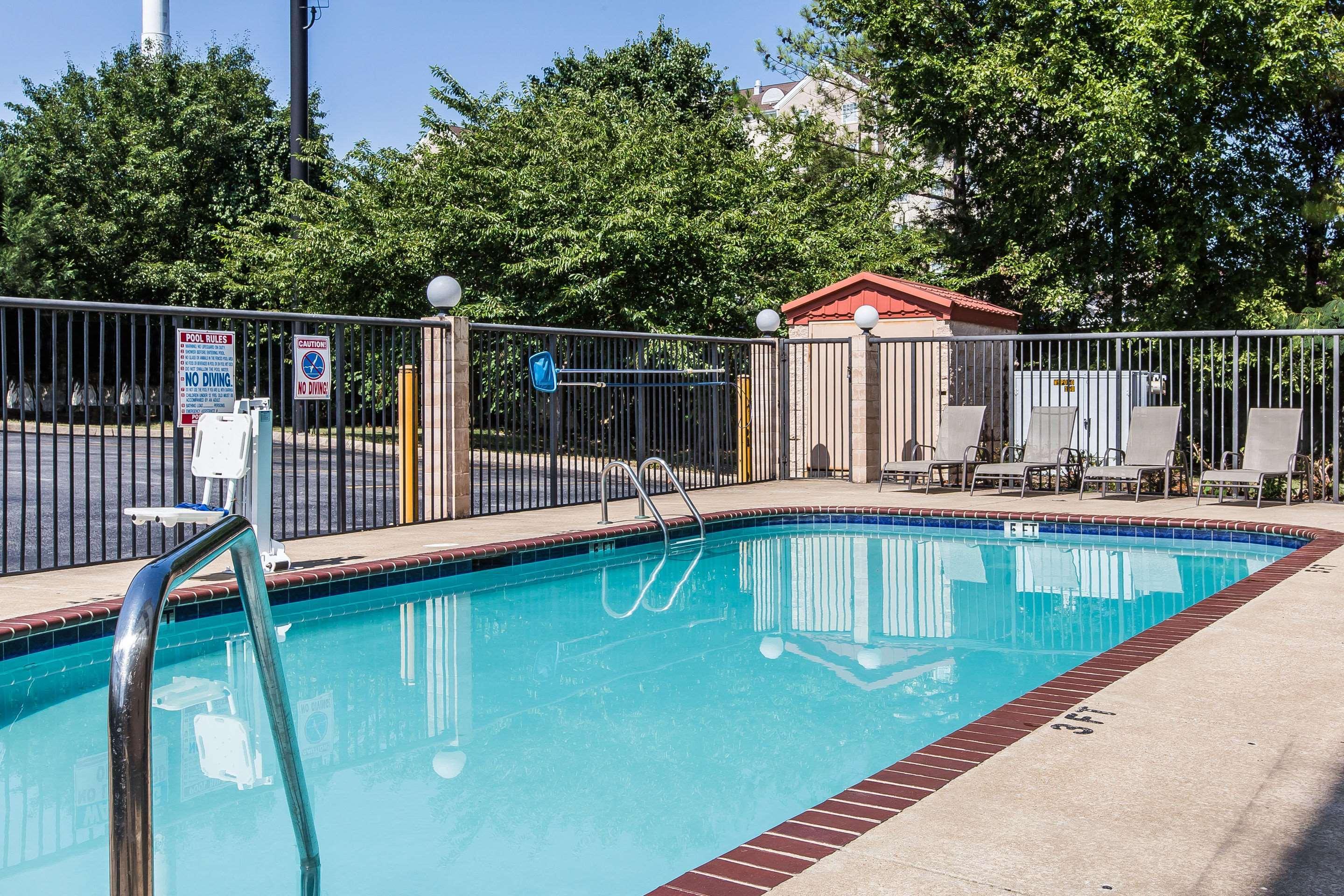 Comfort Inn & Suites Hamilton Place Chattanooga Exterior photo